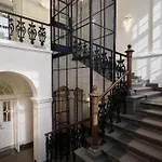 Hotelli Waldorf Astoria 5*