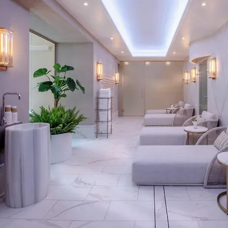 Waldorf Astoria 5*