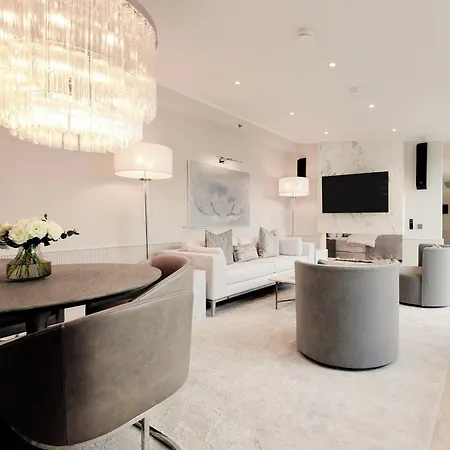 Waldorf Astoria Hotel