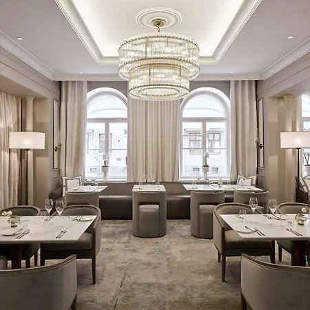 Hotel Waldorf Astoria 5*