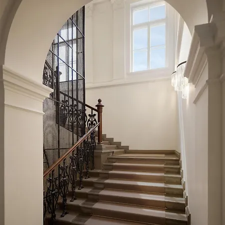 Hotel Waldorf Astoria 5*