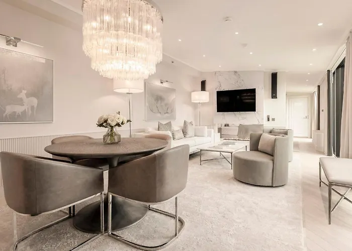 فندق Waldorf Astoria 5*