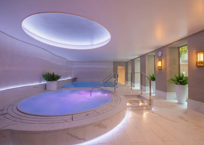 Waldorf Astoria 5* هلسنكي