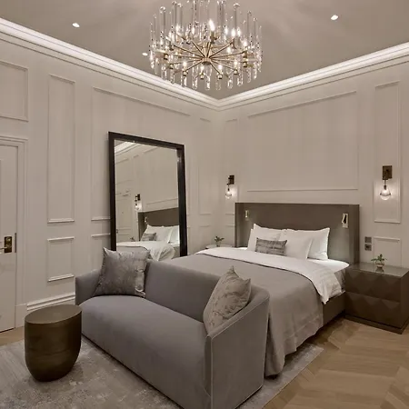 Waldorf Astoria Hotel